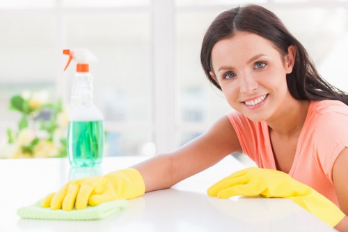 Cleaners Hackney pricing explained with clear estimates for a flat clearance