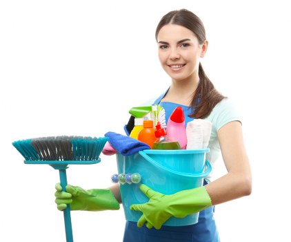Deep cleaning kitchen and bathroom surfaces in Hackney home